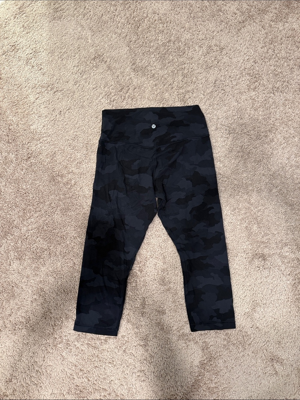 lululemon Woman’s Crop Align Leggings